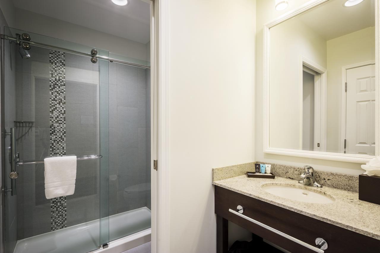 Nationwide Hotel And Conference Center Flint Bagian luar foto